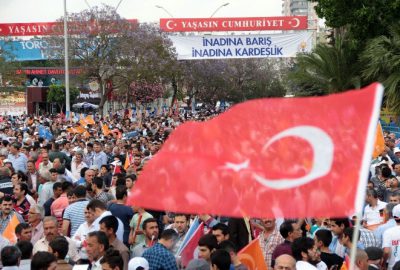 Başbakan Davutoğlu Adana’da