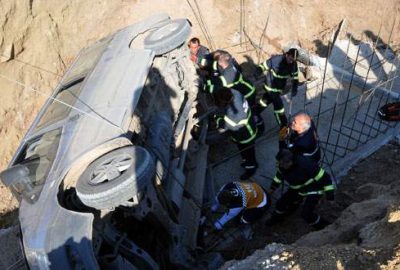 Öğrenci servisi kanala uçtu