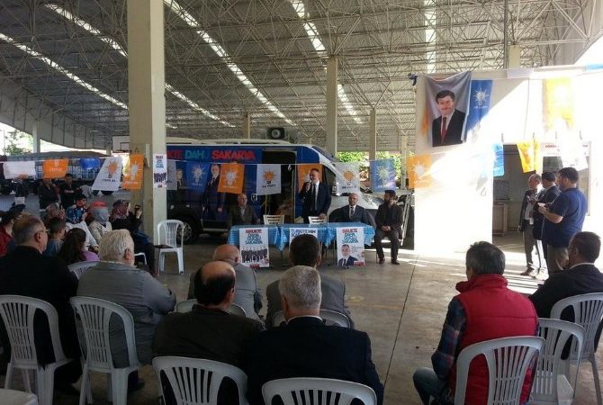 Seçim çalışmalarına Adapazarı’nda devam eden Sakarya Milletvekili Adayı Hacıeyüpoğlu, “AK