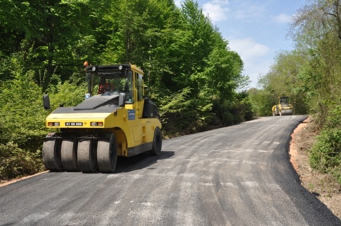 Akçakoca Anıtı Yolu Yenilendi