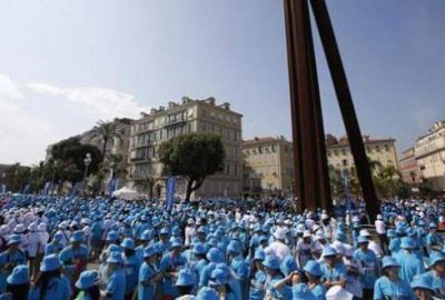 6 bin 400 çalışanını tatile götürdü