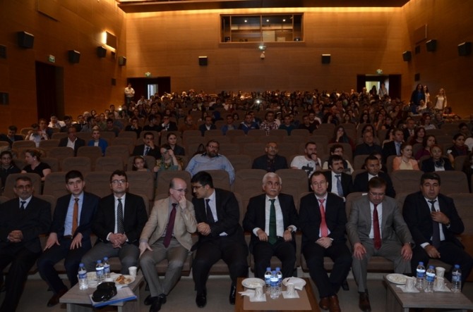 “Sağlıkçılara Güvenlik, Hastalara Esenlik” Sempozyumu Düzenlendi