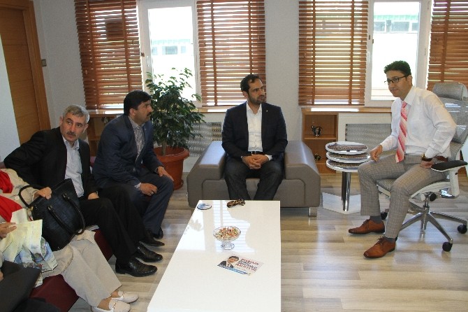 AK Parti Adayı Çonkar, Maltepe’de Esnafı Ziyaret Etti