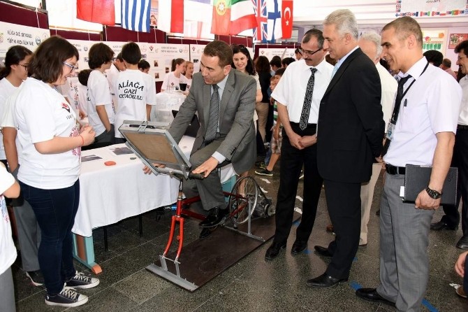 Aliağa Gazi Ortaokulu’ndan TÜBİTAK Fuarı