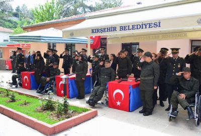 16 Genç Bir Günlüğüne Asker Oldu