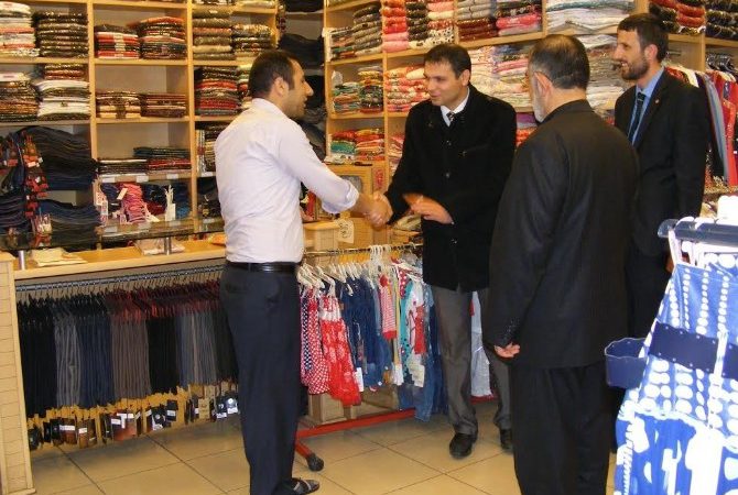 Saadet Partisi Van milletvekili adayları Özay İlhan, Uğur Çiçekel ve