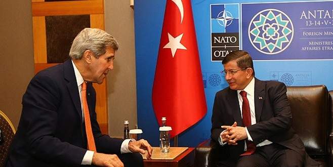 Davutoğlu NATO Dışişleri Bakanları Toplantısı’nda