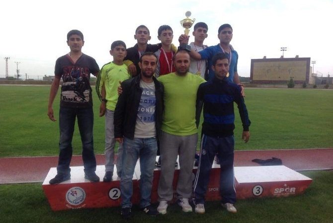 Siirt Gençlik Spor kulübü atletizm takımı, Diyarbakır’da düzenlenen Küçükler Atletizm