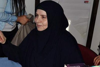 Yazar Şenlikoğlu gözaltına alındı