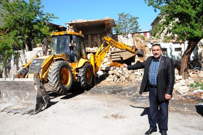 Yaprak Mahallesinde Yeni Yollar Açılıyor