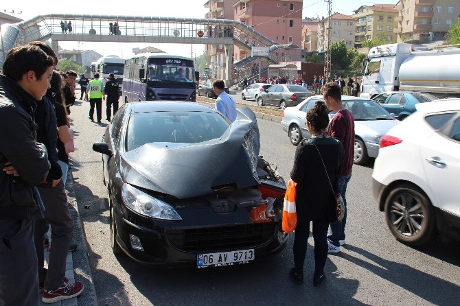 Karşıya geçmeye çalışan öğrenciye otomobil çarptı