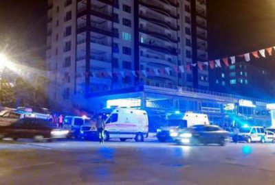 Cinnet getiren adam eşi ve kayınvalidesini bıçakladıktan sonra…