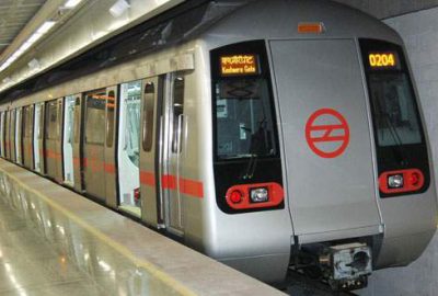 Metroda ‘tuhaf elbise’ yasağı!