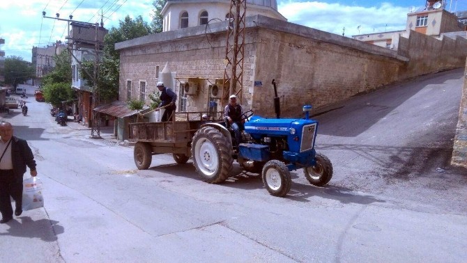 Fen İşleri Müdürlüğü Çalışıyor