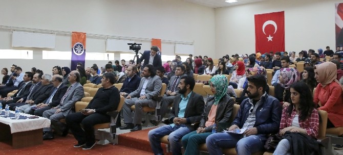 “Tarihi Yeniden Düşünmek”