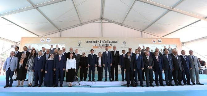 AK Parti Sakarya Milletvekili Ayhan Sefer Üstün: “Darbecilerin Adası Demokrasi Adası Oluyor”