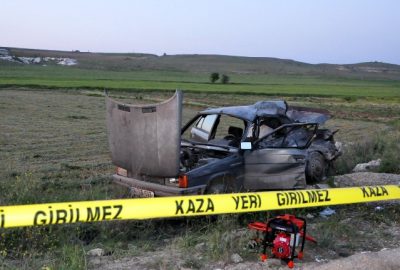 Uşak’ta Trafik Kazası: 1 Ölü, 2 Yaralı