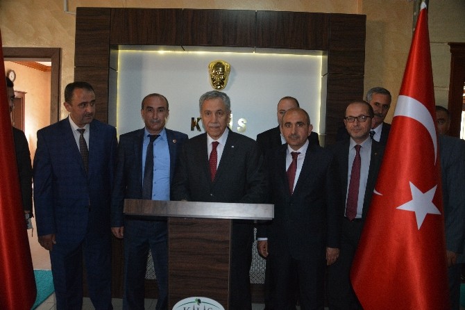 Arınç, Kilis Belediyesini Ziyaret Etti