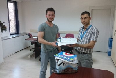 Eski Kitaplarını Belediyeye Teslim Etti