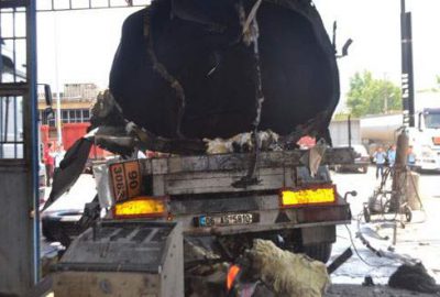 Tanker bomba gibi patladı