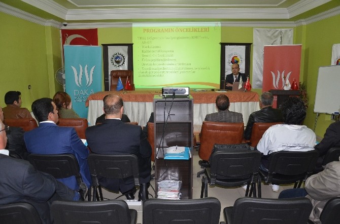 Daka, Yüksekova’da Bilgilendirme Toplantısı Düzenledi