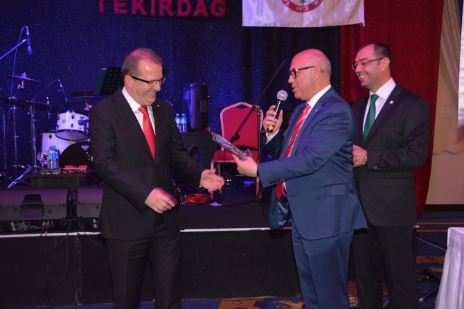 Süleymanpaşa Belediye Başkanı Eşkinat, Eczacılar Günü Davetine Katıldı