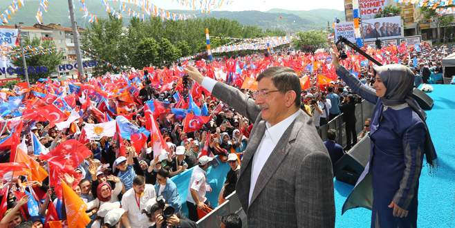 Başbakan Davutoğlu Bursa’da Başbakan Davutoğlu Bursa’da