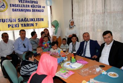 Kurt, İş Dünyasıyla Buluştu