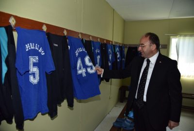 Başkan Üzülmez Belediyespor’u Ziyaret Etti