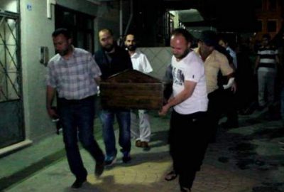 Misafirliğe gittiği evin balkonundan düşüp öldü!