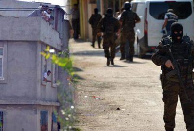 Evlerinde cephanelik çıktı! Bakın ne dediler