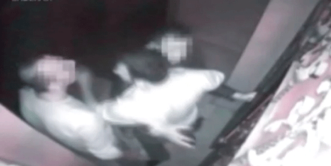 Aracına tekme atan genci öldürdü