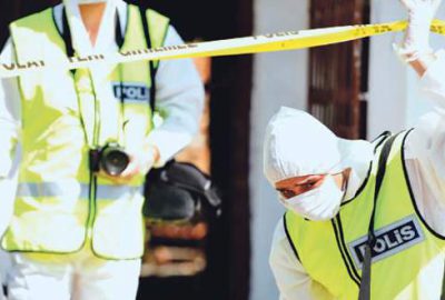 İş yerine gelen oğlu hayatının şokuyla karşılaştı