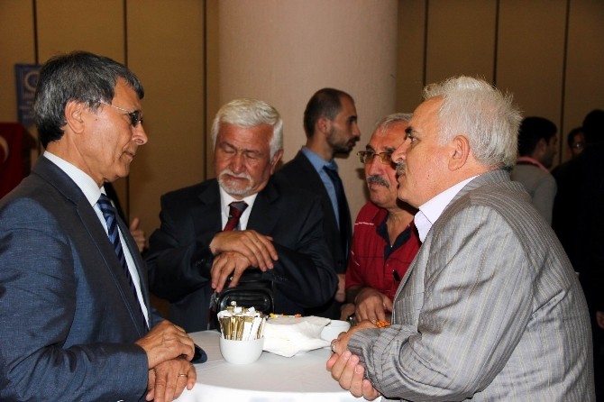 Ülkütek’ten Milletvekilleri İle Tanışma Kokteyli