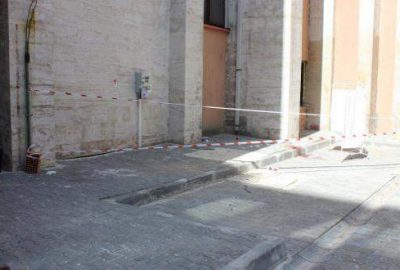 Hemşire hastanenin 3. katından atladı!