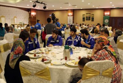 Olimpiyat Madalyalı Sporcular Ve Aileleri Kahvaltıda Buluştu