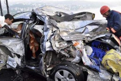Derbi yolunda korkunç kaza: 1 ölü,4 yaralı