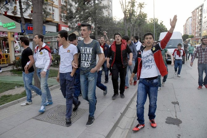 Eskişehirspor Taraftarından Derbi Protestosu