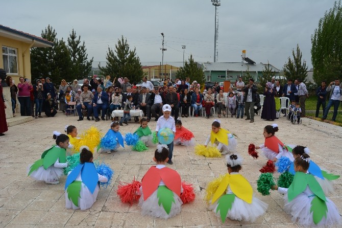 Tercan Anaokulu Öğrencileri’nin Yılsonu Etkiniği