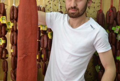 Pastırma Ve Sucuk Satan Esnaf Gurbetçi Vatandaşları Bekliyor