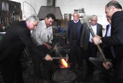 Esnaf Ziyaretine Giden AK Parti Van Milletvekili Alpaslan Demir Dövdü