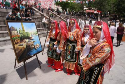Yozgat Nida Tüfekçi Güzel Sanatlar Lisesi Öğrencileri Resimlerini Sergiledi