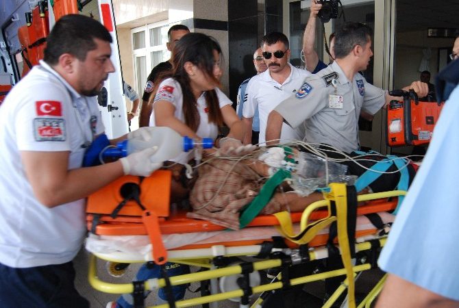 Aydın’ın Germencik ilçesinde oğlunu gözaltına almaya gelen polis memurunu av