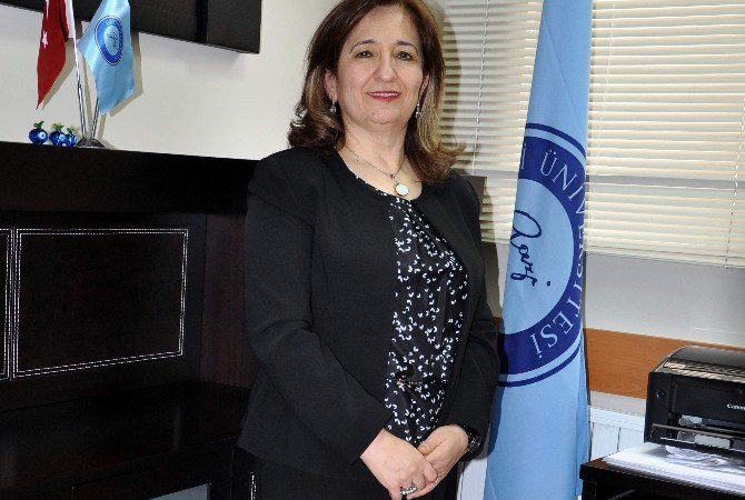 Prof. Dr. Nevin Şanlıer, bilinçsizce yapılan diyetler hakkında konuştu. Şanlıer,