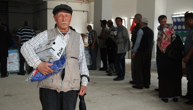 Dedeler Ve Neneler Koşu İçin Hazır