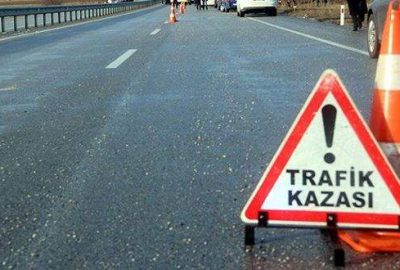 Otobüs ile servis minibüsü çarpıştı: Çok sayıda yaralı var