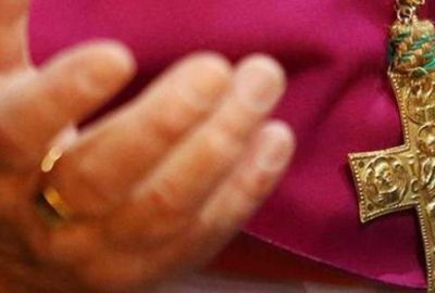 Vatikan’dan eşcinsel evliliğe tepki