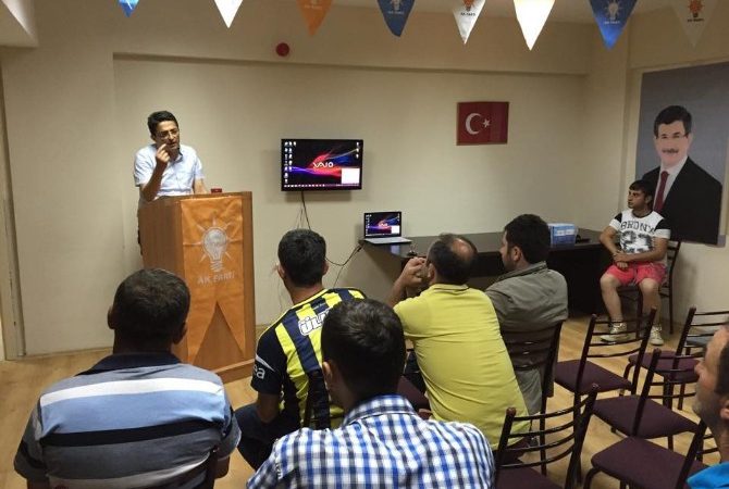 AK Parti’de Sandık Kurulu Eğitimi AK Parti Düzce Seçim İşleri Başkanları Avukat Sedat Özdemir ve
