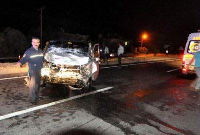 Minibüs jandarma aracına çarptı: 1 ölü, 3 asker yaralı