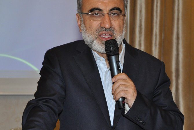 Enerji ve Tabii Kaynaklar Bakanı Taner Yıldız, AK Parti İstişare